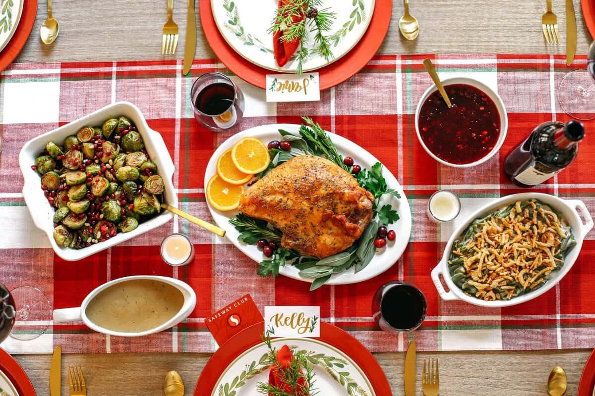 a Hosting Small Holiday Gathering