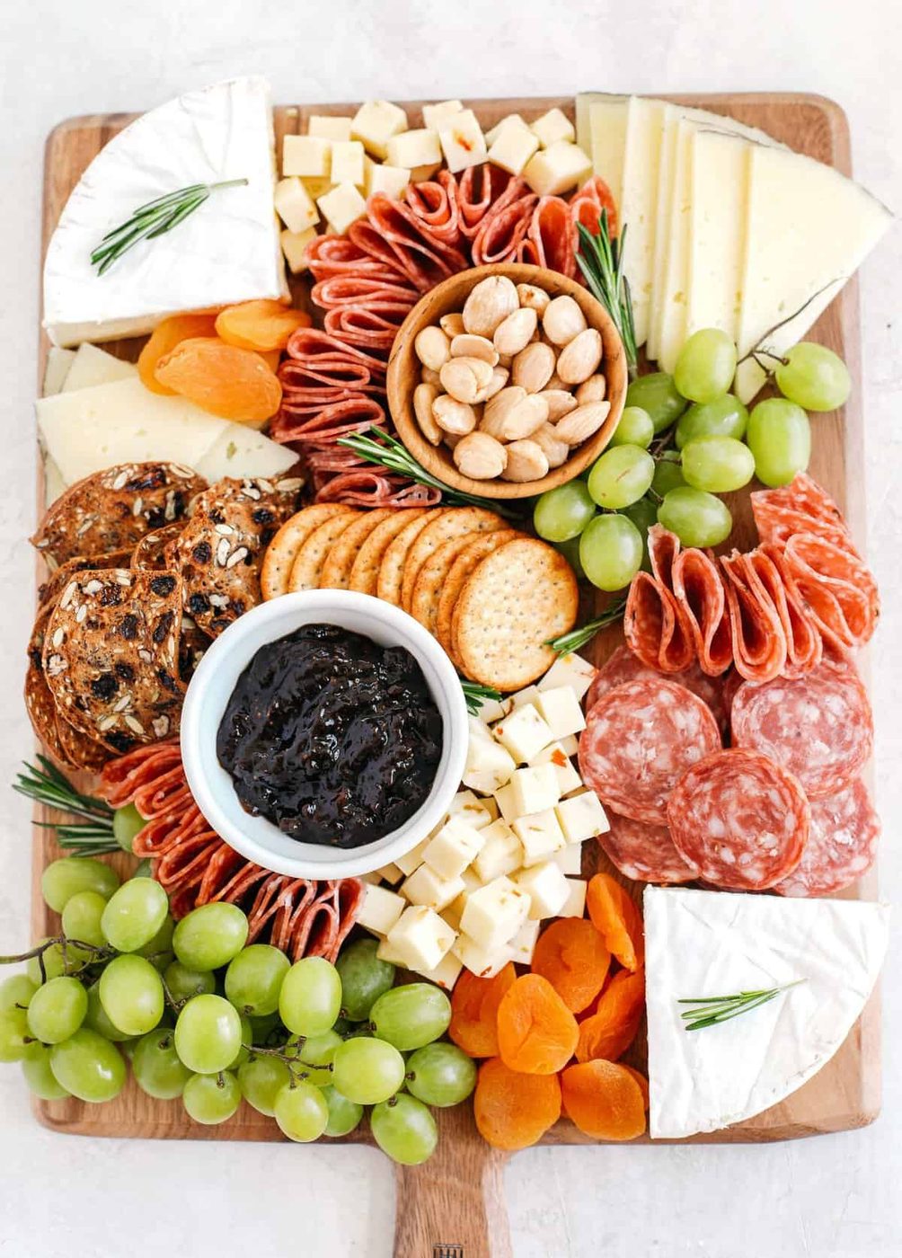 How to Build a Simple Cheese Board for the table