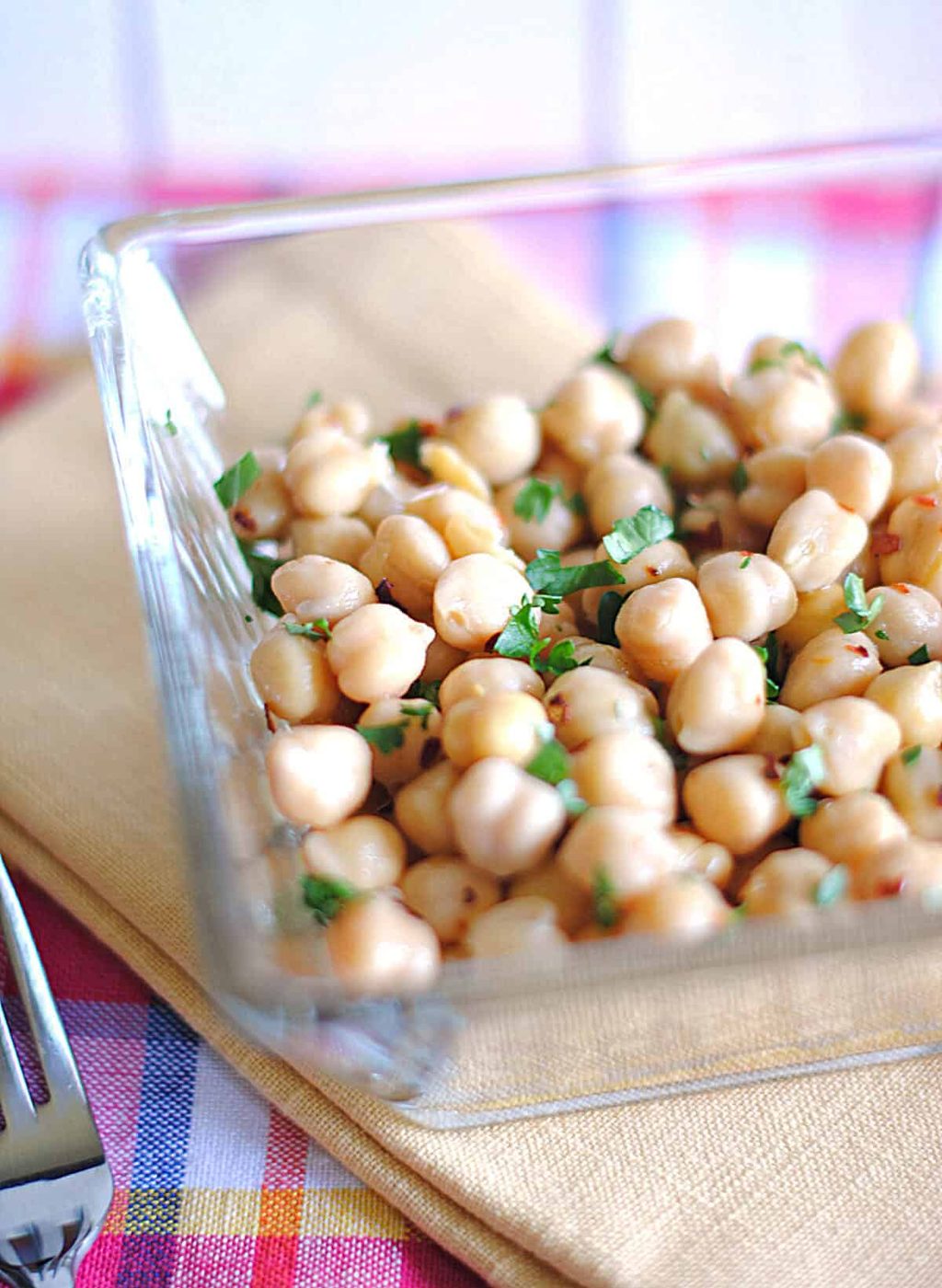 Chickpea Lemony Salad