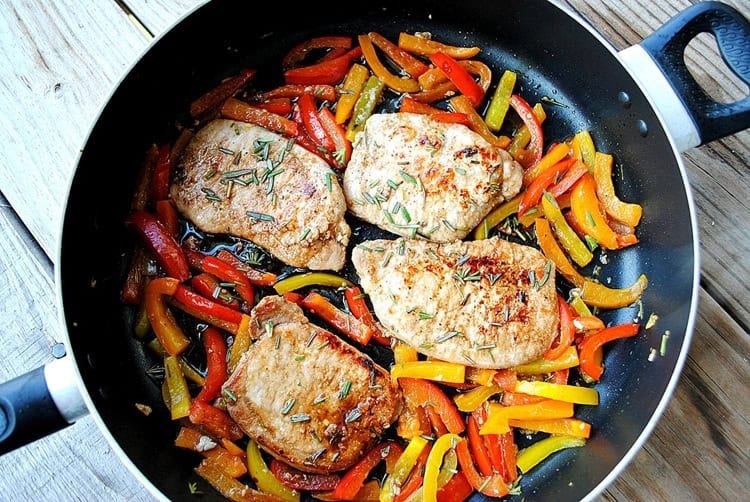 Chops Pork with Balsamic Peppers