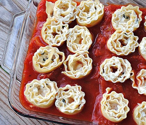 Lasagna Three-Cheese Roll-Ups