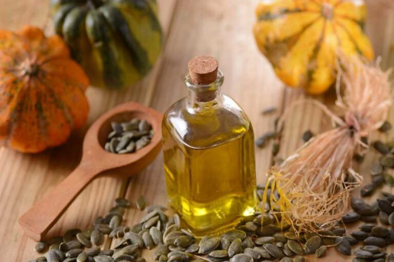 kabak çekirdeği yağı faydaları - yüz ve cilt i̇çin kullanımı