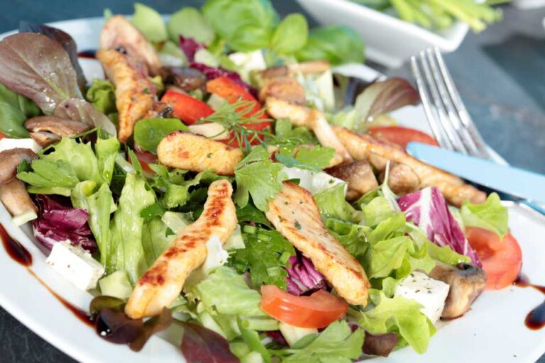 diyet salata tarifleri - kolay, pratik ve doyurucu