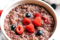 Overnight Slow Cooker Berry Quinoa Breakfast Recipe