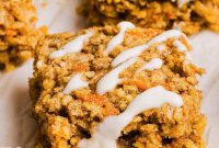 Carrot Cake Oatmeal Breakfast Bars for Busy Mornings