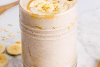 Creamy Banana Oat Breakfast Smoothie