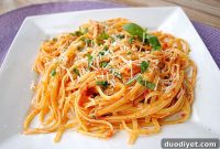 Zesty Lemon Linguine with Sun-Dried Tomatoes and Olives