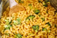 Creamy Instant Pot Mac and Cheese with Broccoli
