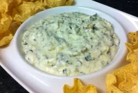 Creamy Spinach and Artichoke Dip Recipe