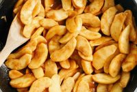 Skillet Maple Cinnamon Sauteed Apples Recipe