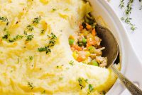 Turkey Shepherd’s Pie with Mashed Potato and Veggies