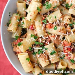 Served tuna rigatoni