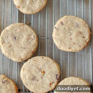 Small Pecan Sandies