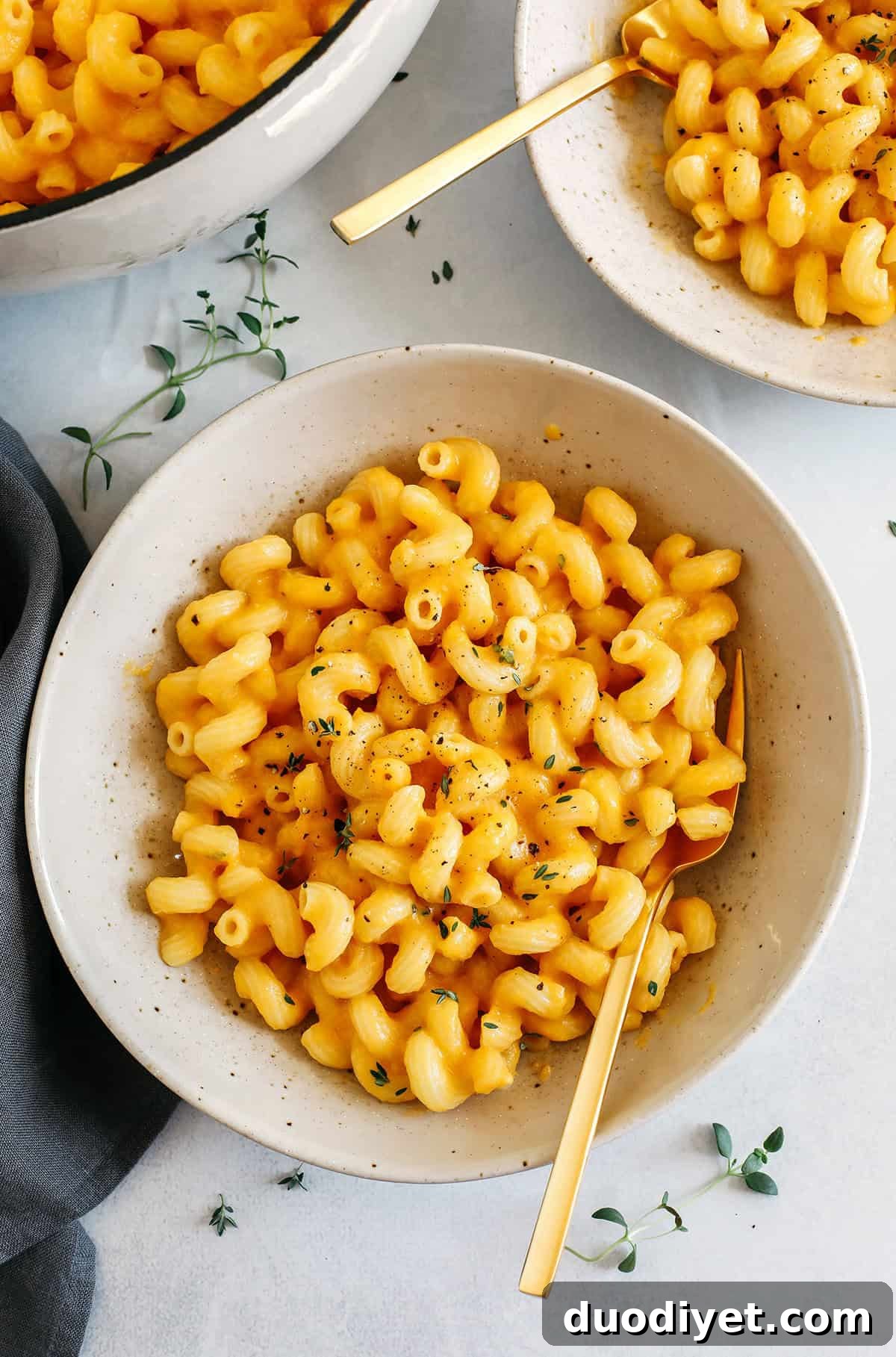 This One Pot Butternut Squash Mac and Cheese is rich, extra creamy, and loaded with so much incredible flavor! Easily made in just 30 minutes for a cozy weeknight dinner the whole family will love!