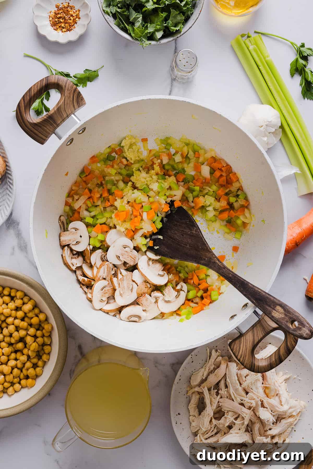 This Detox Immune-Boosting Chicken Soup is the perfect remedy for flu season filled with antioxidants that boost immunity and keep you warm all winter long!
