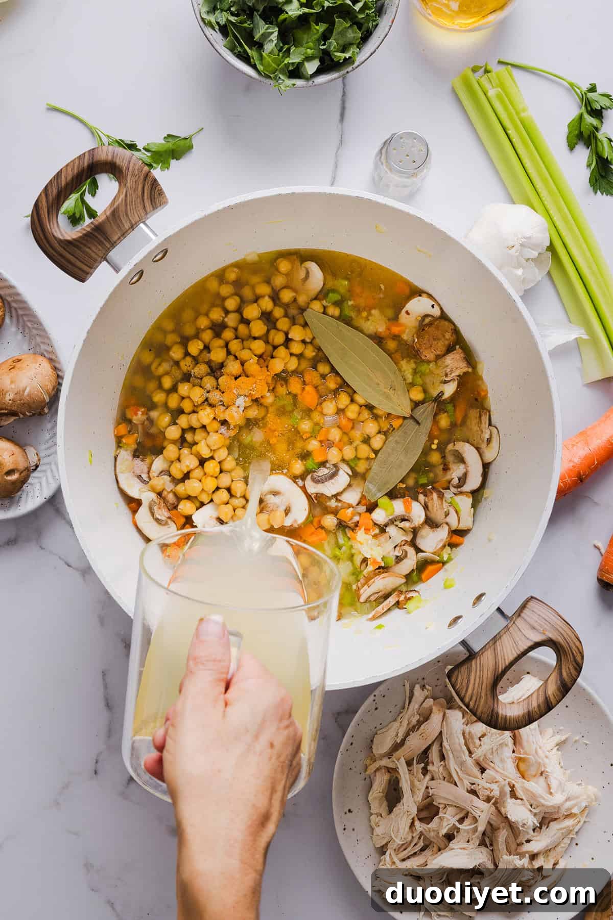 This Detox Immune-Boosting Chicken Soup is the perfect remedy for flu season filled with antioxidants that boost immunity and keep you warm all winter long!