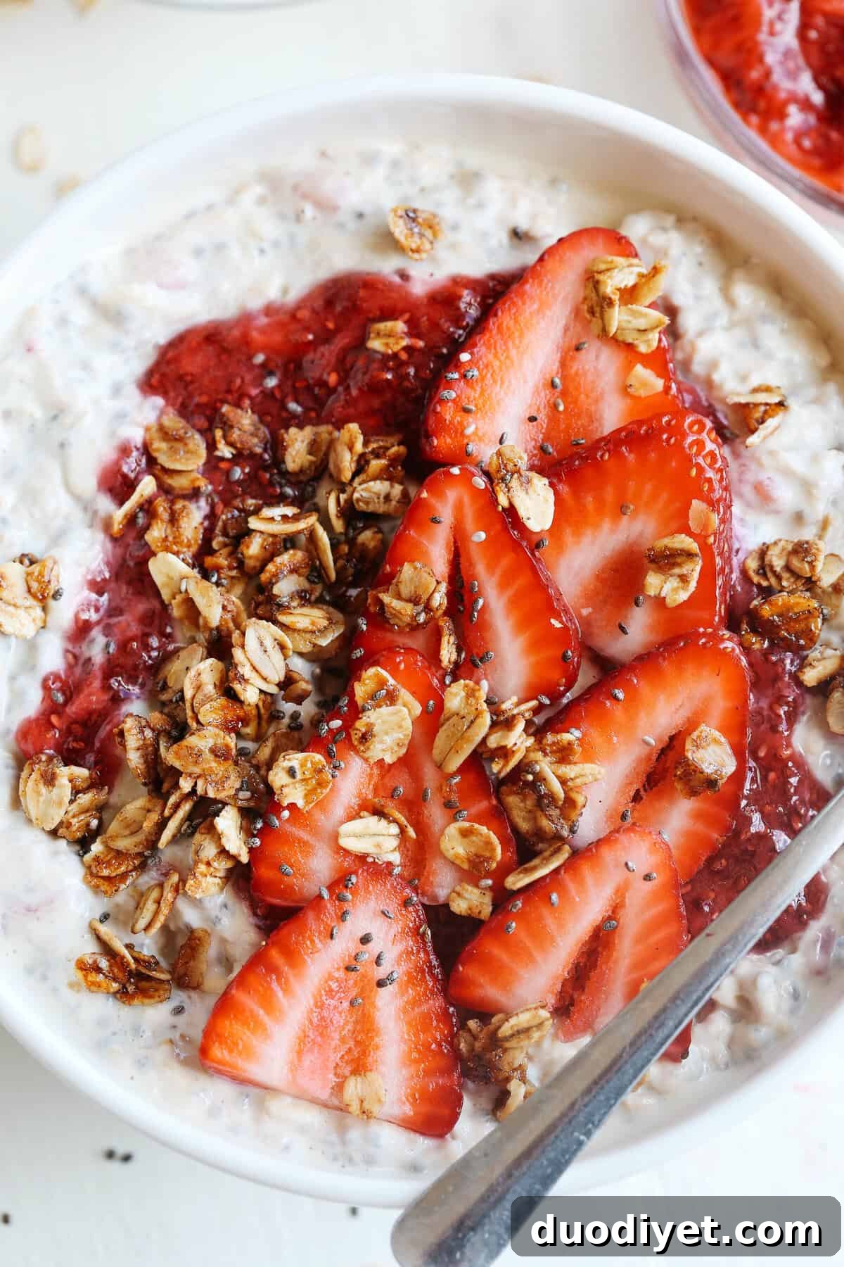 These Strawberry Chia Overnight Oats with homemade chia seed jam are easily made in just minutes the night before giving you a delicious healthy breakfast to enjoy as soon as you wake up!