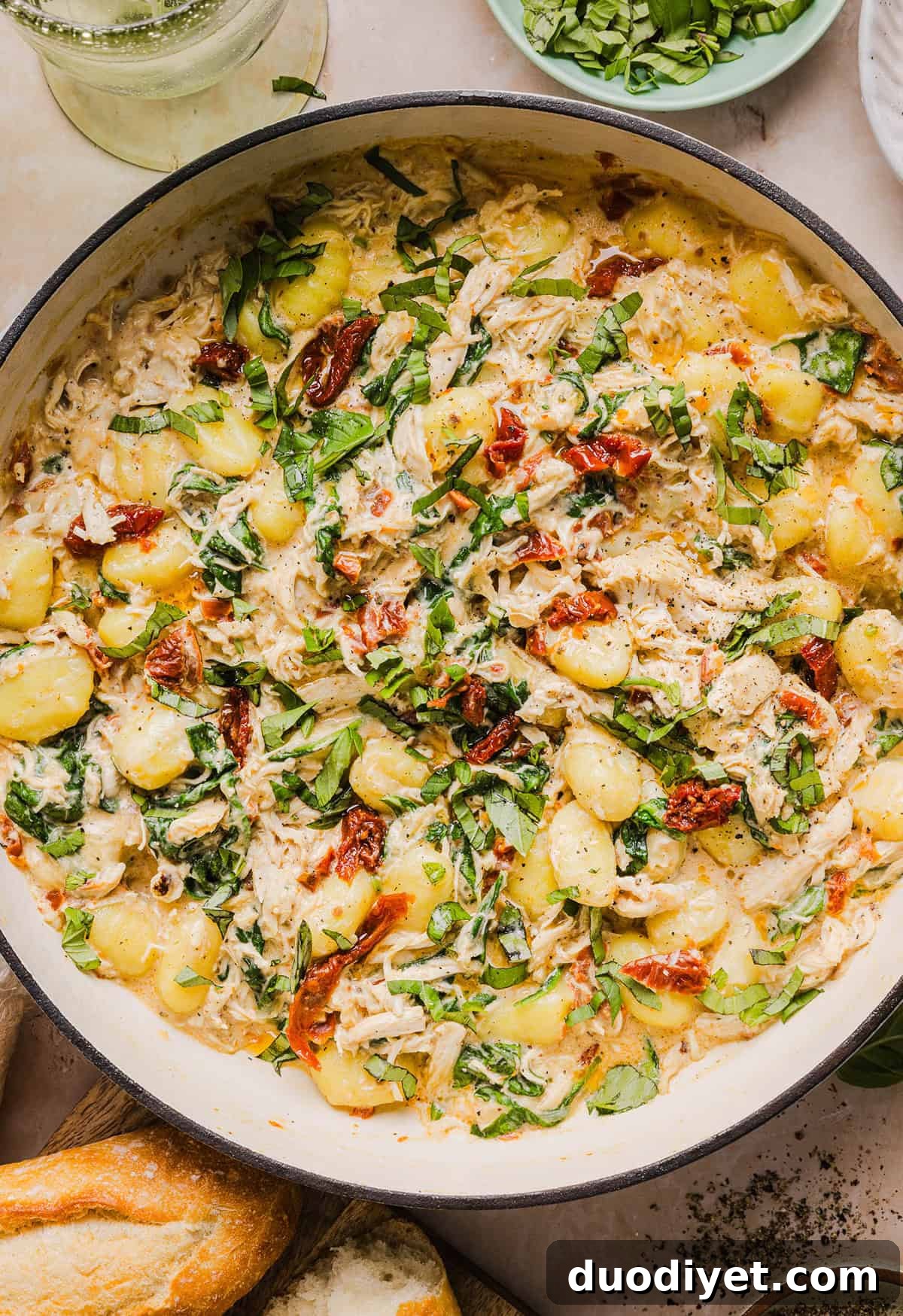 One-Pan Marry Me Chicken with Creamy Gnocchi 6 Finished One Pan Marry Me Chicken and Gnocchi ready to serve