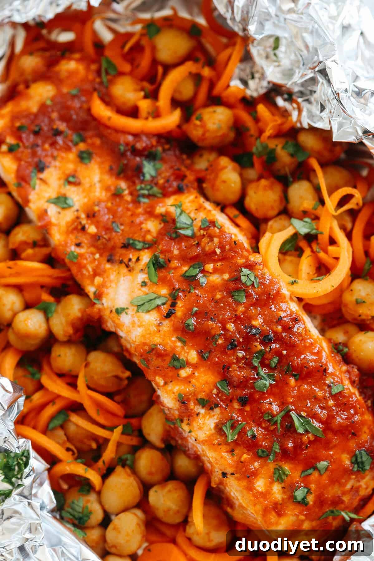 Moroccan Salmon Foil Packets with Carrot Noodles and Chickpeas 4 Foil packets with salmon, carrot noodles and chickpeas