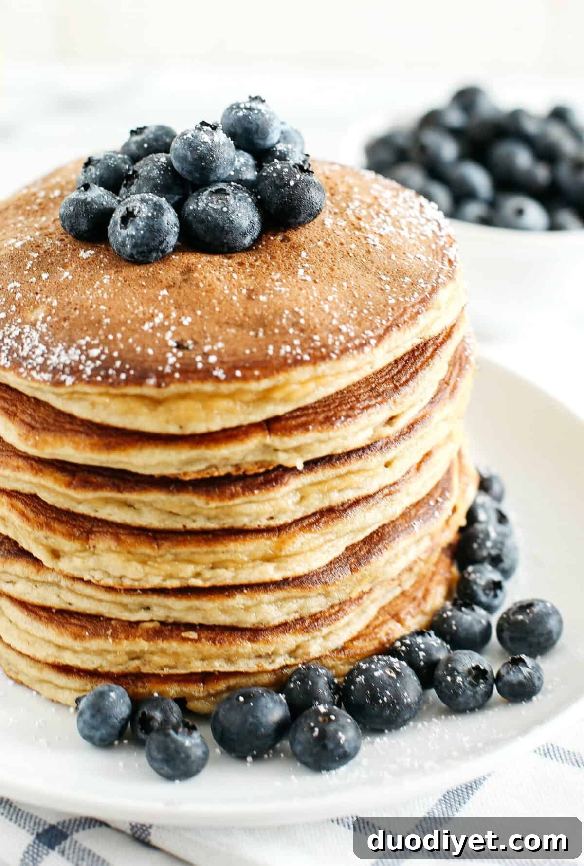 Fluffy Almond Flour Pancakes with Blueberries and Bananas 2 Start your morning with these fluffy blueberry banana pancakes that are grain-free, gluten-free and refined sugar-free made with almond flour for an easy delicious breakfast!