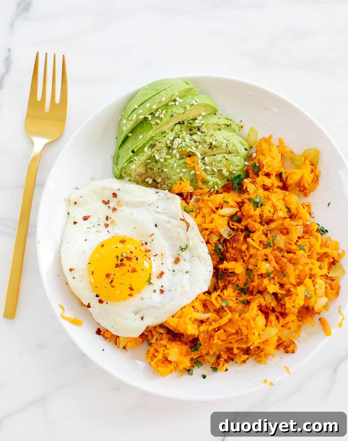 Crispy Sweet Potato Hash Browns Recipe 3 Win at breakfast with these quick and easy Sweet Potato Hashbrowns that are seasoned to perfection with cinnamon and chili powder for a delicious sweet and spicy combo!