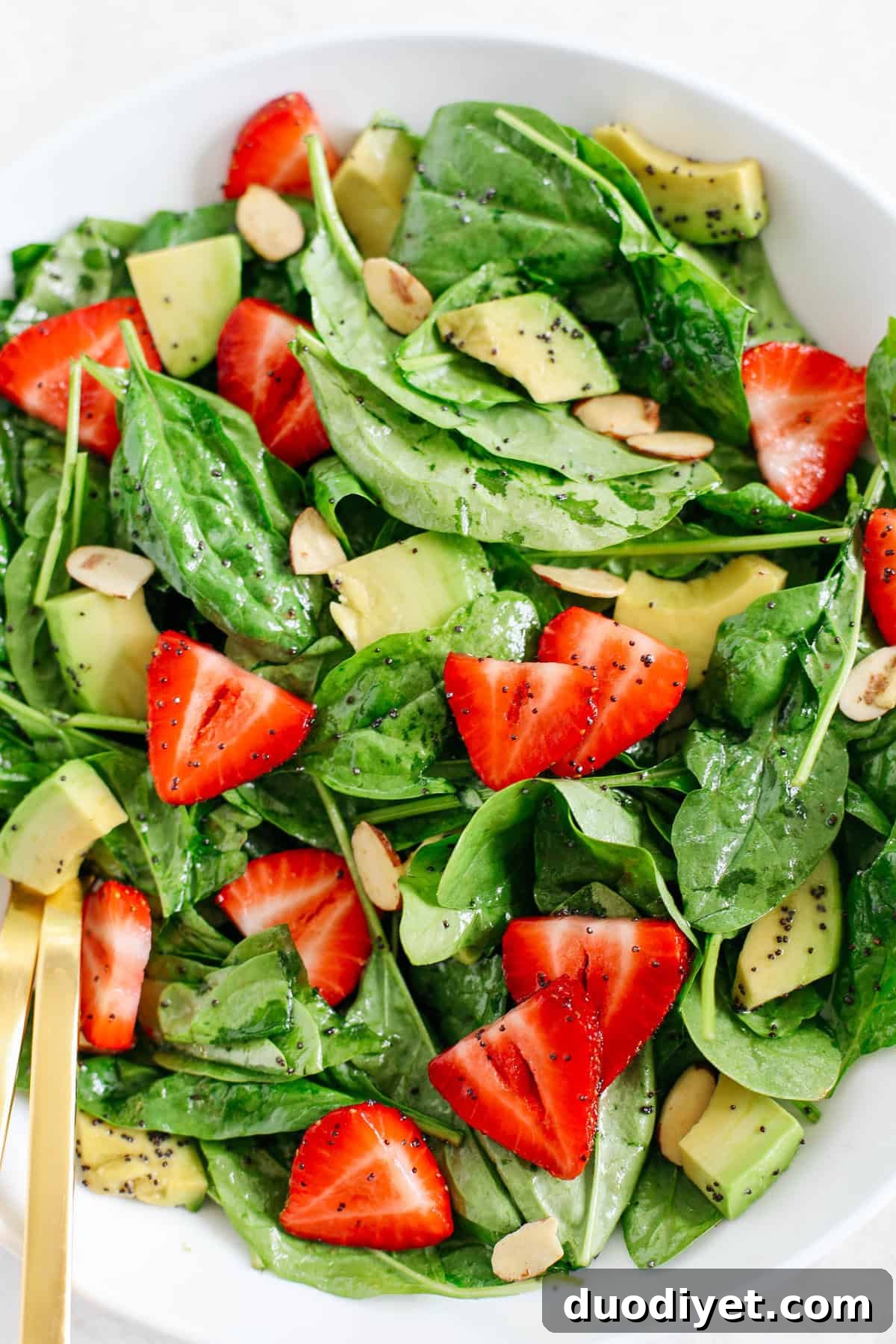 Strawberry spinach salad close-up