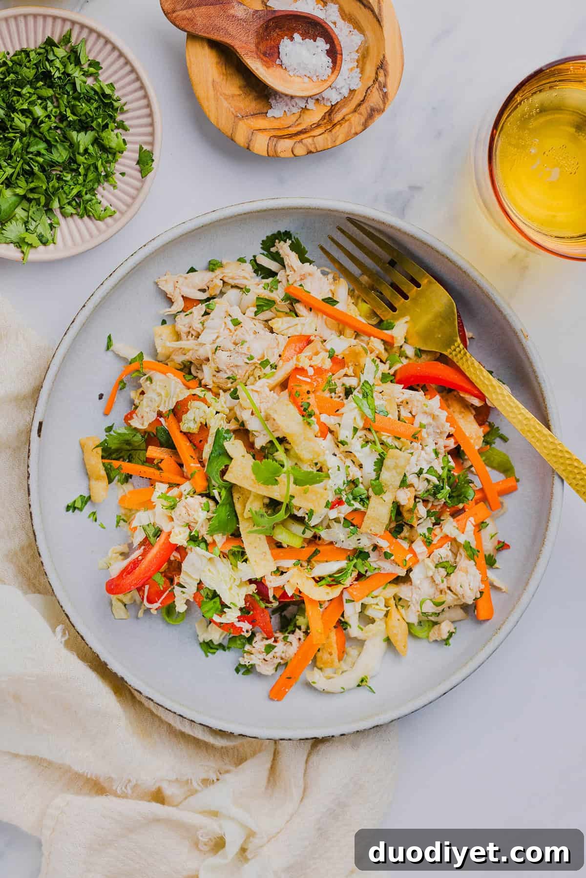 Crunchy Thai Chicken Salad Recipe with Peanut-Lime Dressing 7 Fresh and crunchy Thai Chicken Salad filled with cabbage, bell peppers, carrots and cilantro all tossed together with a delicious ginger-sesame vinaigrette!