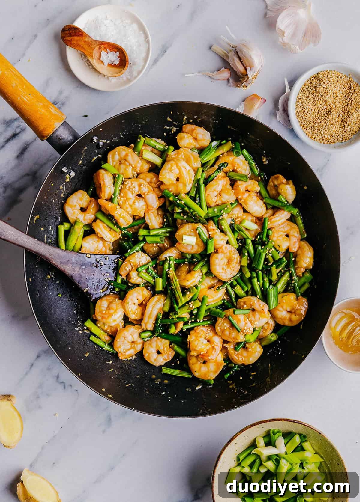 Honey Garlic Shrimp Stir Fry with sauce