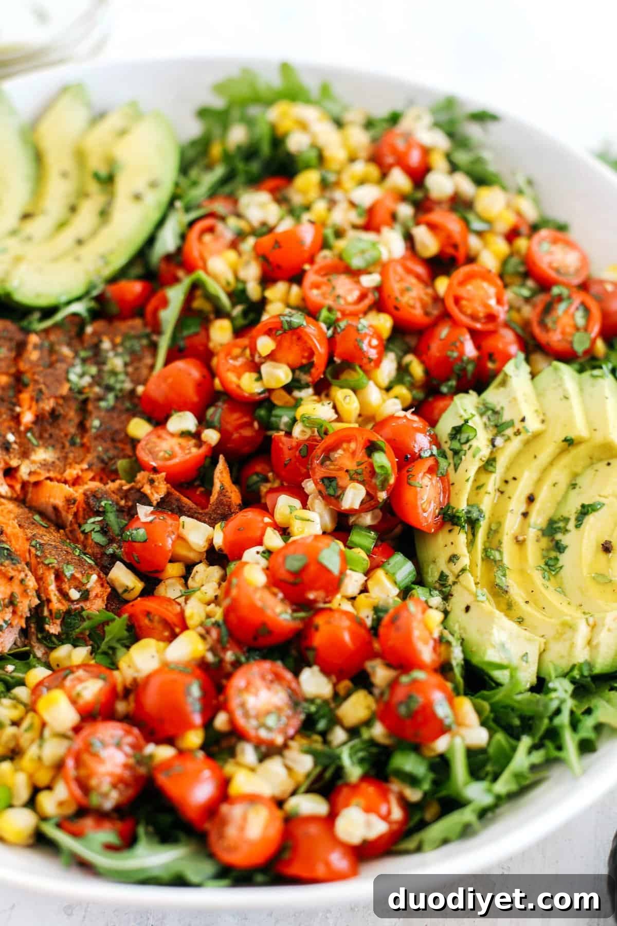 Grilled salmon and summer salad