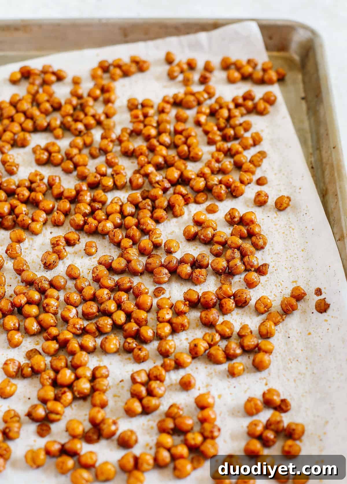 Arugula and Honey-Roasted Chickpea Salad 4 The most delicious Arugula Salad with Honey Roasted Chickpeas that are sweet, savory and perfectly crunchy! Top with fresh veggies, avocado slices and my lemon dijon herb dressing!