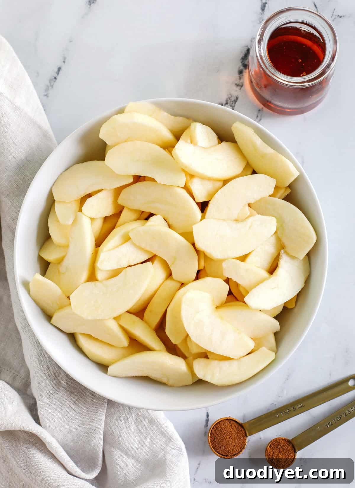 Skillet Maple Cinnamon Sauteed Apples Recipe 4 Sautéed apples with maple and cinnamon