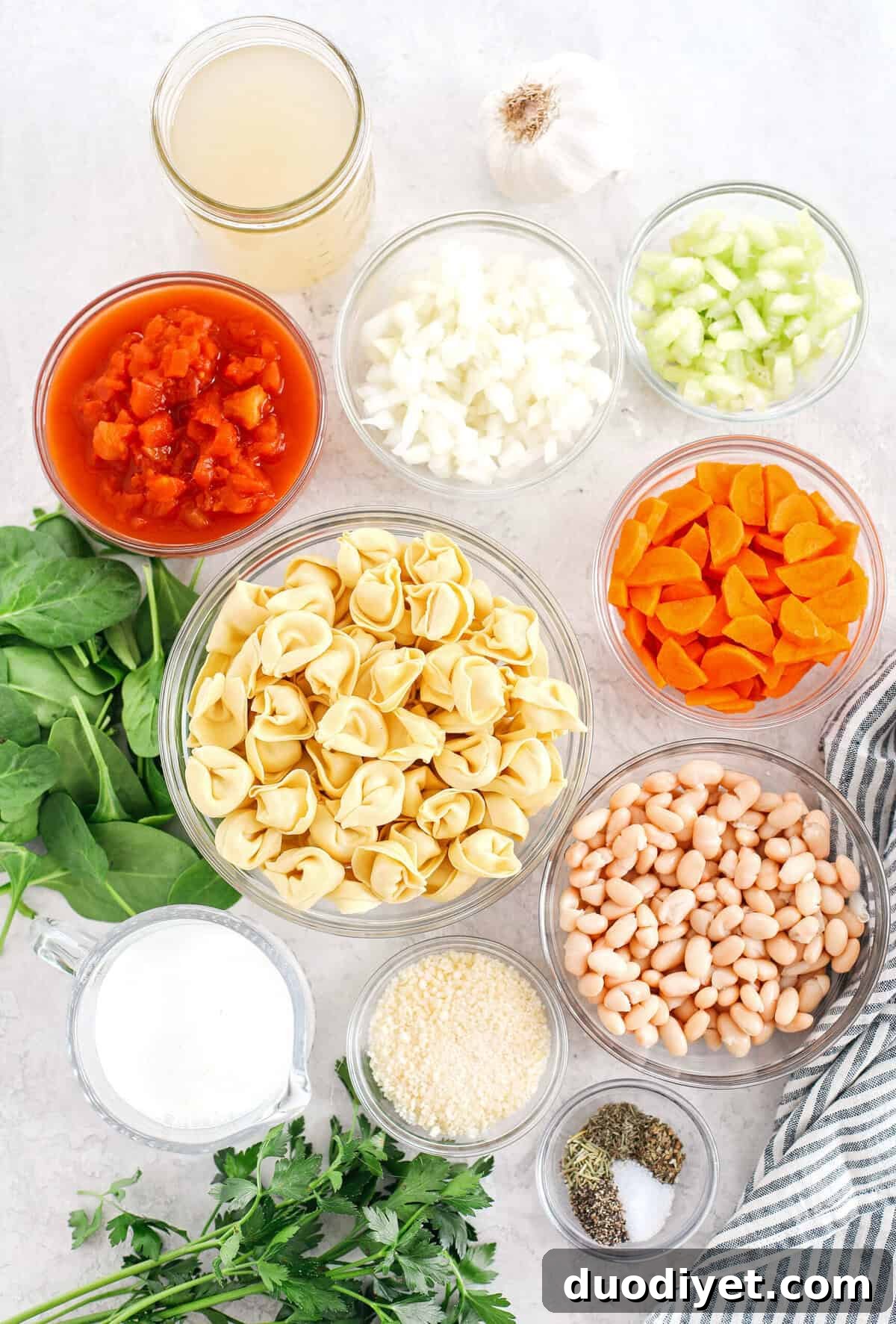 Creamy Sausage, Spinach and Tortellini Soup 3 This Creamy Sausage & Spinach Tortellini Soup is delicious, loaded with veggies and makes the perfect cozy meal that can easily be made in your instant pot, slow cooker or right on the stove!