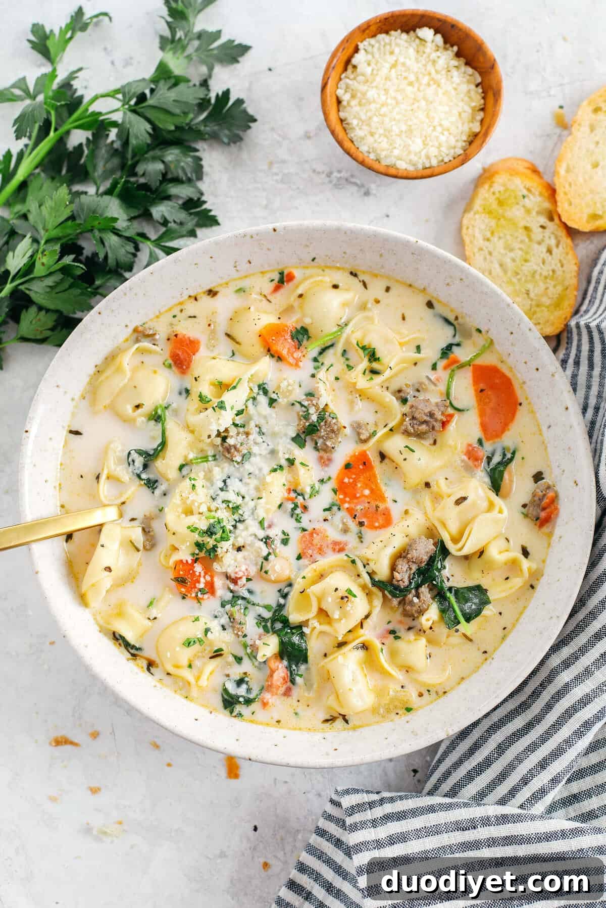Italian Sausage and Spinach Tortellini Soup Recipe 5 This Creamy Sausage & Spinach Tortellini Soup is delicious, loaded with veggies and makes the perfect cozy meal that can easily be made in your instant pot, slow cooker or right on the stove!