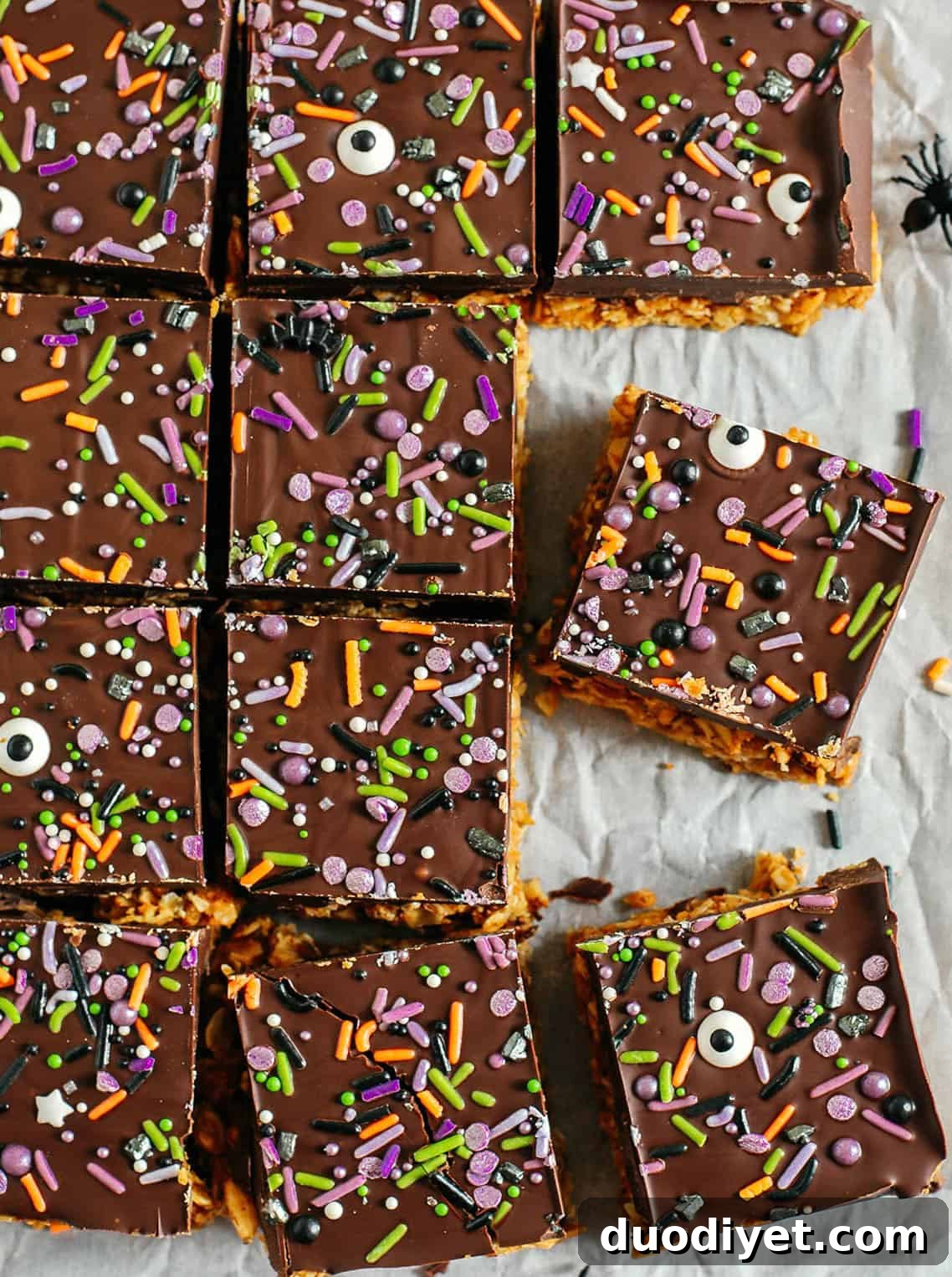 No-Bake Chocolate Pumpkin Bars Recipe 2 No Bake Chocolate Pumpkin Bars with peanut butter, pumpkin, oats and dark chocolate