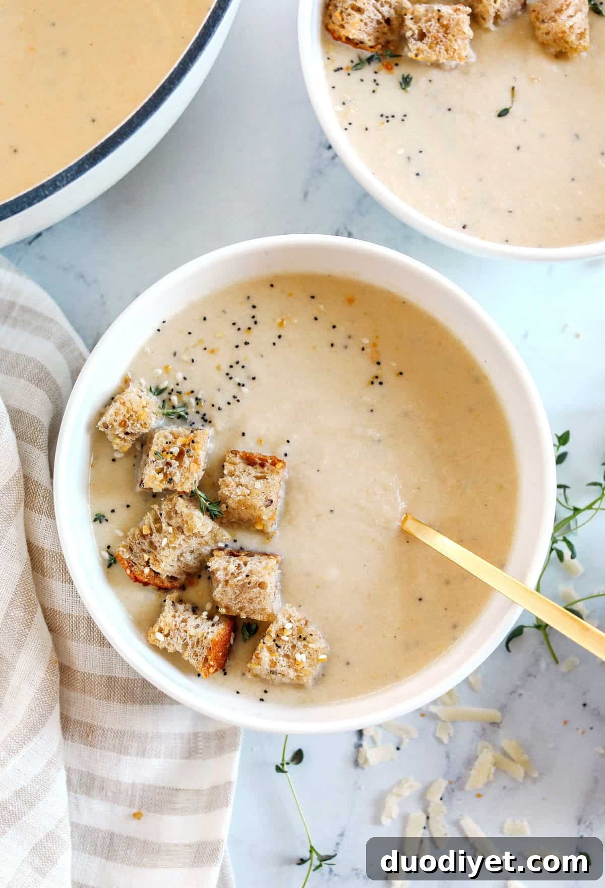 Serving of creamy cauliflower soup