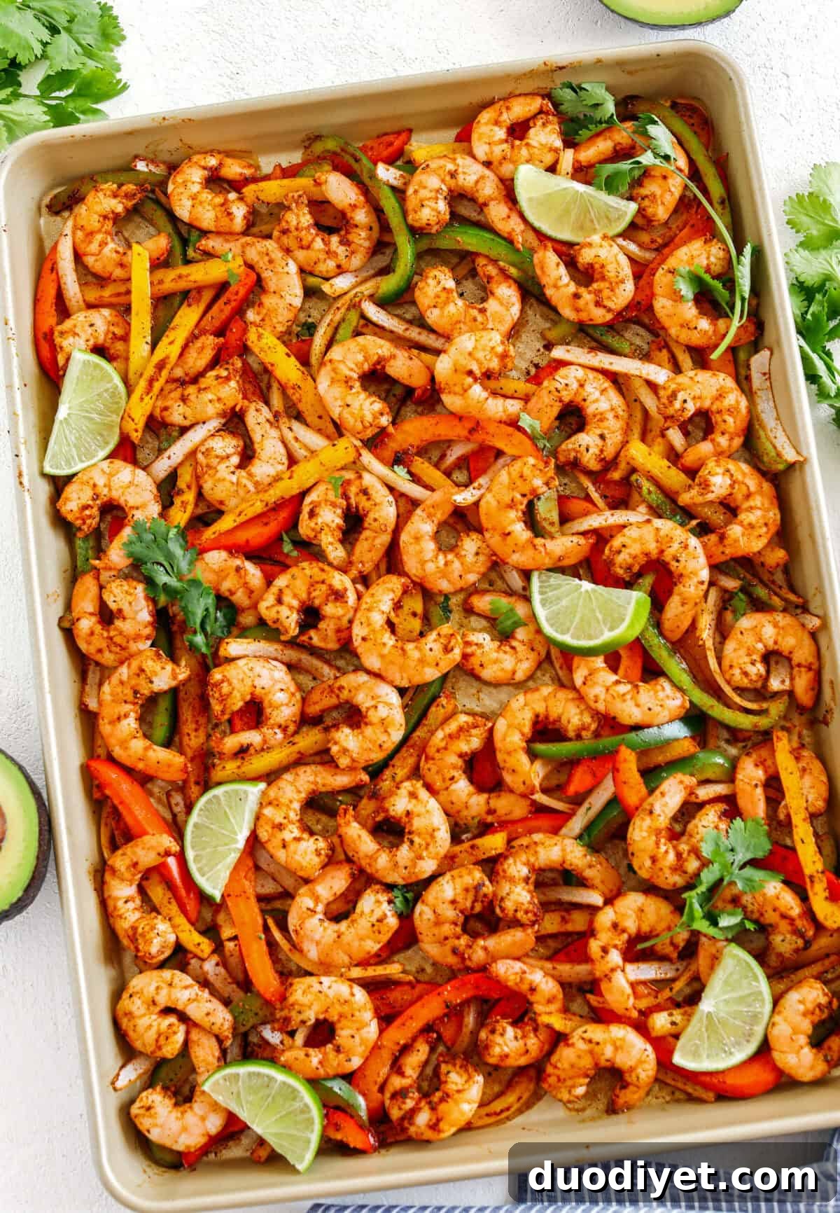 Sheet Pan Shrimp Fajitas Recipe with Peppers and Onions 2 EASY Sheet Pan Shrimp Fajitas with all your favorite Mexican flavors that makes the perfect healthy weeknight dinner easily made all on one pan in under 20 minutes! Perfect recipe for your Sunday meal prep too!