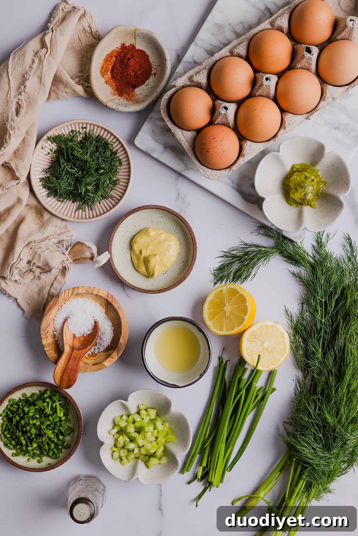 Creamy egg salad with herbs and paprika