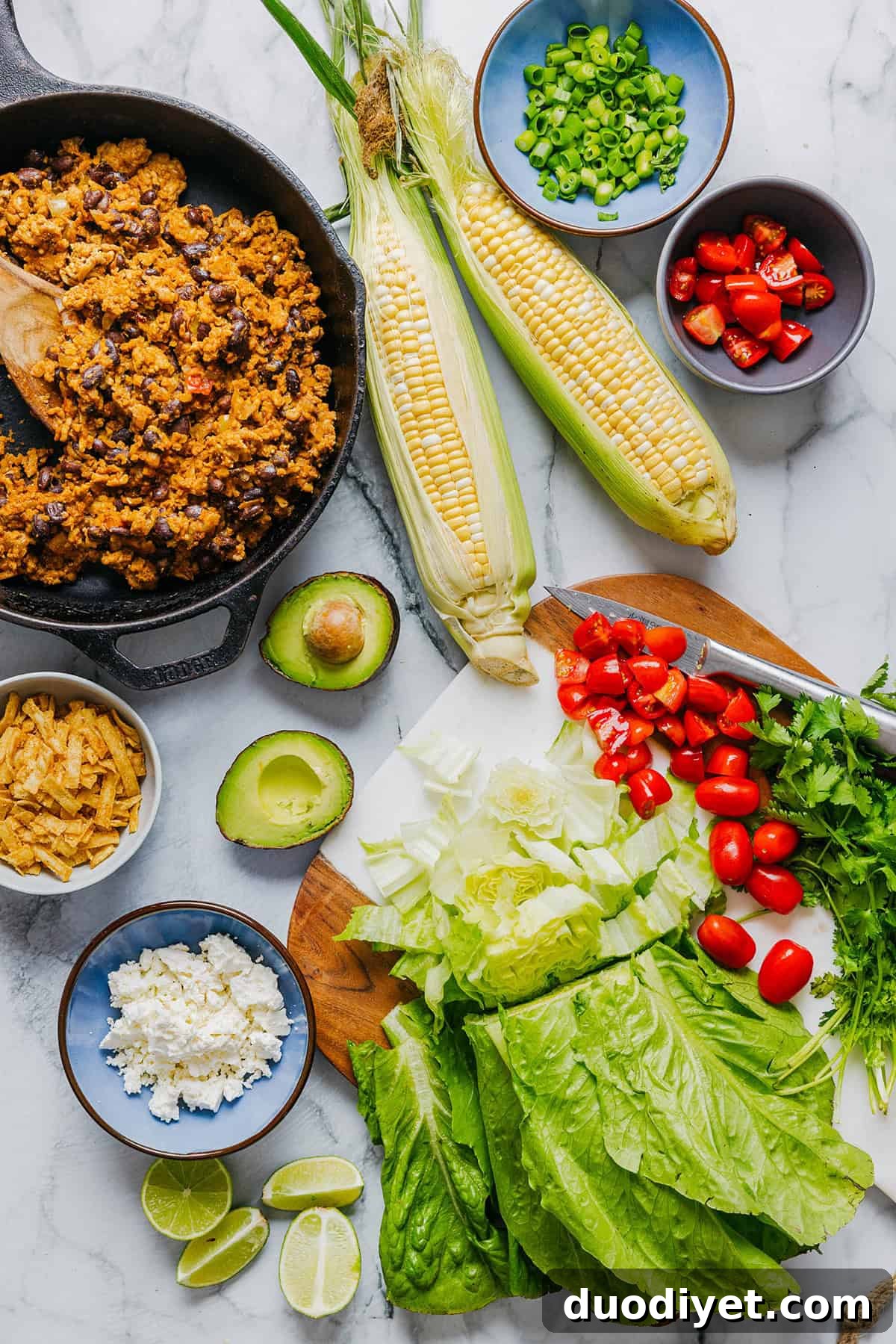 Zesty Avocado Taco Salad with Black Beans & Corn 3 This quick and easy Healthy Taco Salad is packed with seasoned ground turkey, fresh veggies and all your favorite toppings to pack in the flavor! Perfect for busy weeknights, meal prep or even serving a crowd!