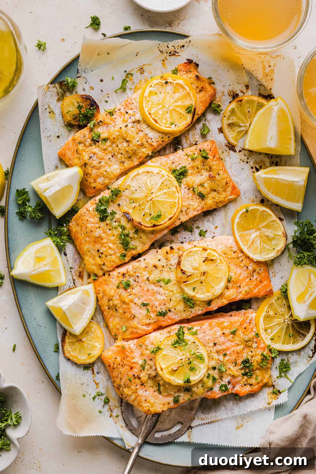 Oven-Baked Garlic Butter Salmon 6 Garlic butter sauce drizzled over salmon