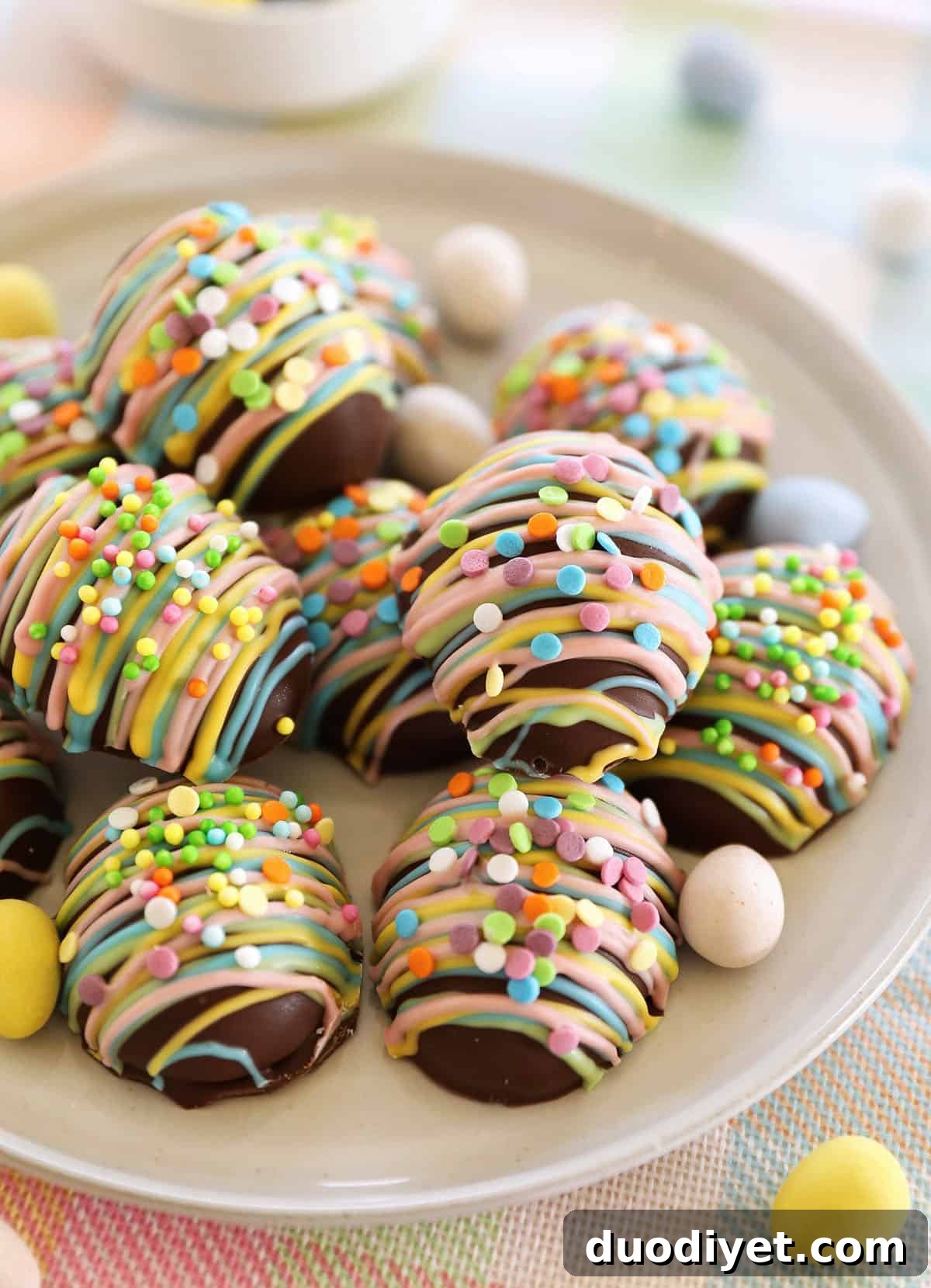 These Healthy Chocolate Peanut Butter Eggs are an easy no-bake Easter treat made with just a few simple ingredients! A healthier version of Reese's eggs that are gluten-free and refined sugar-free!