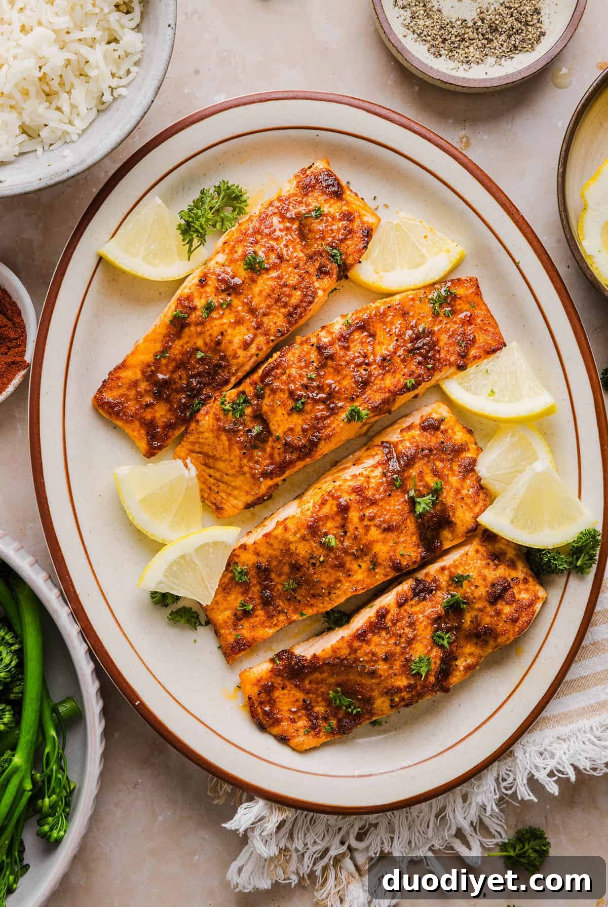 Air Fryer Salmon: Crispy Lemon Garlic Recipe 6 Easy Air Fryer Salmon that turns out perfectly flaky every time in under 10 minutes! Seasoned with a blend of spices for a delicious, healthy meal great for busy weeknights or when you need to meal prep.