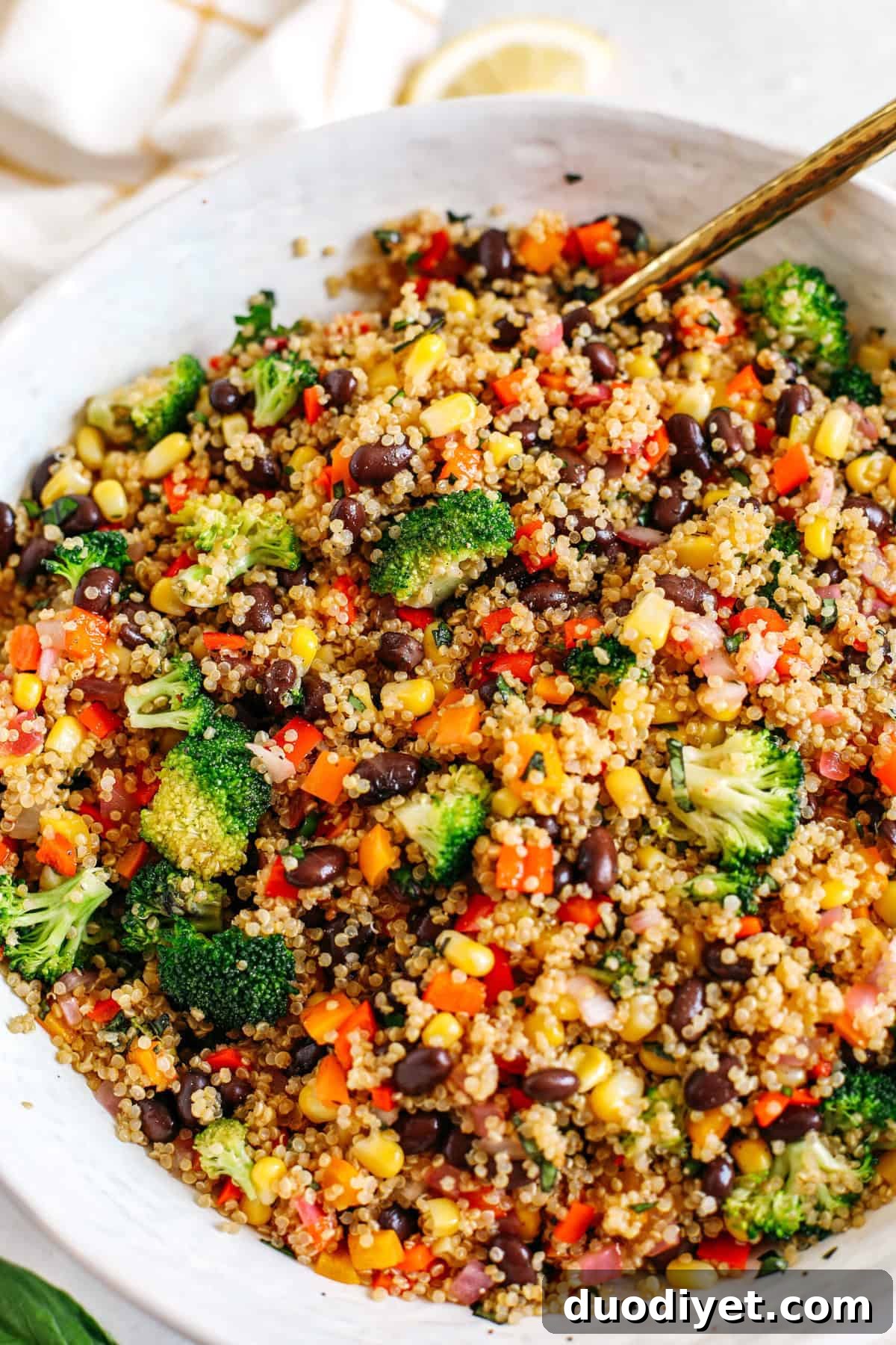30 Summer Salad Recipes to Beat the Heat 16 img 33913 16