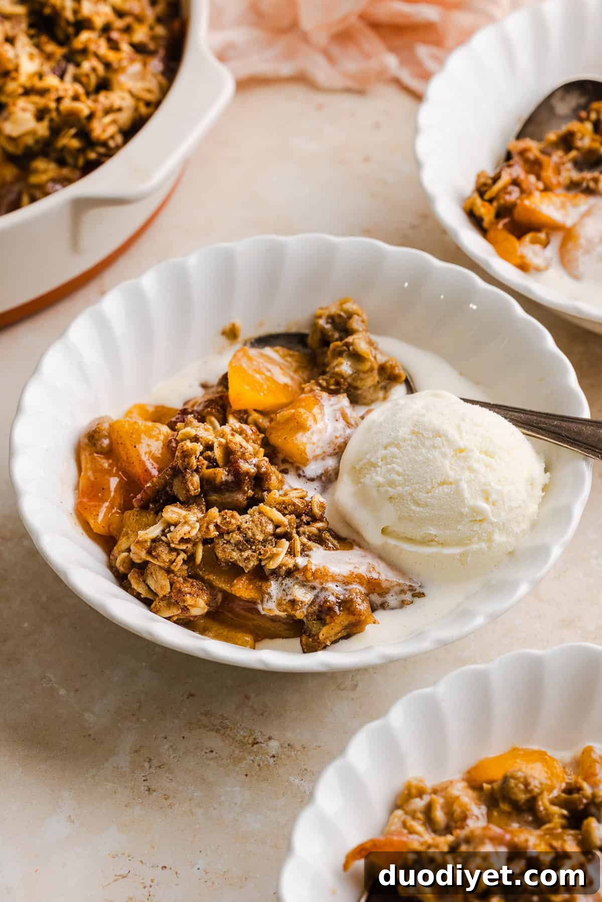 Peach crisp slices with toppings