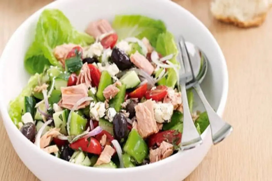 diyet salata tarifleri - kolay, pratik ve doyurucu