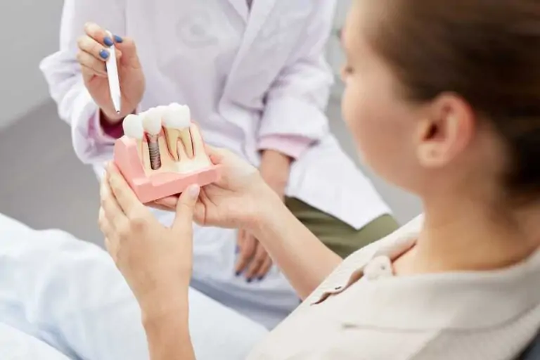 dental i̇mplant nedir? i̇mplantasyon süreci nasıldır?